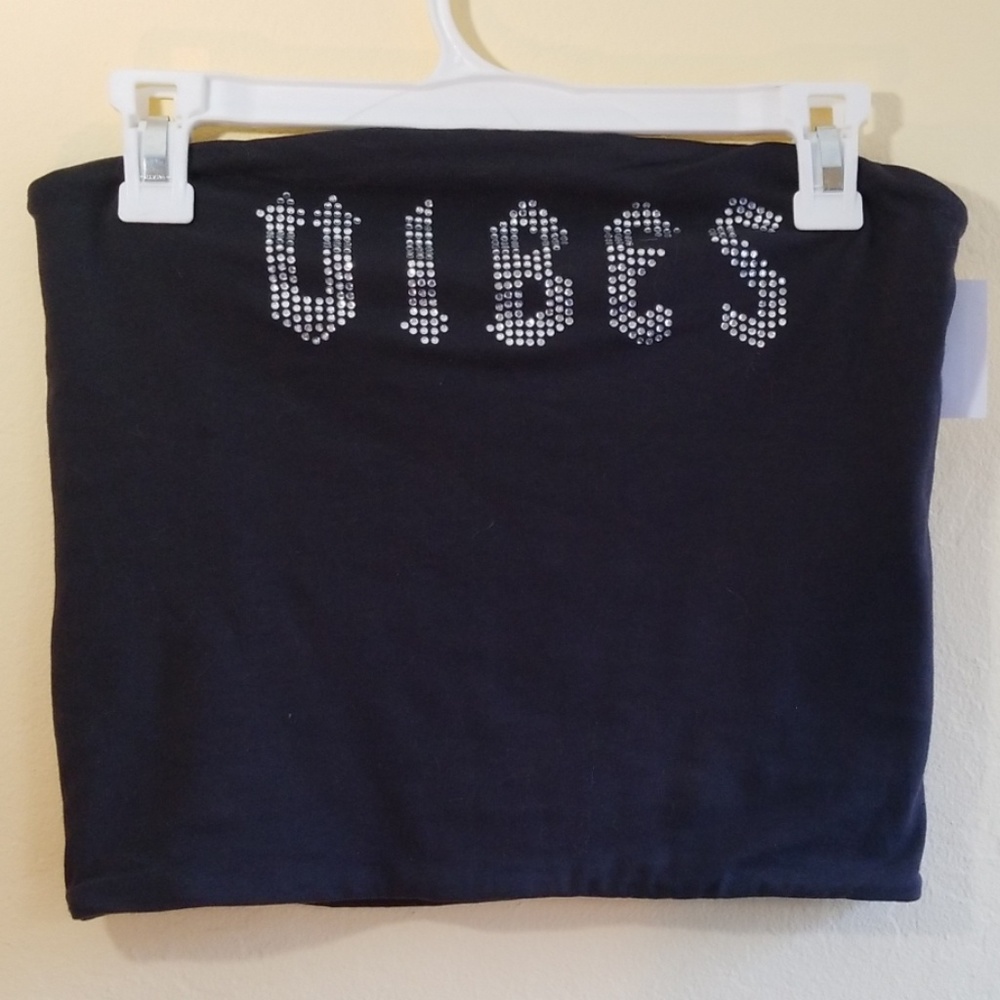 🌌 Vibes Graphic Tube Top